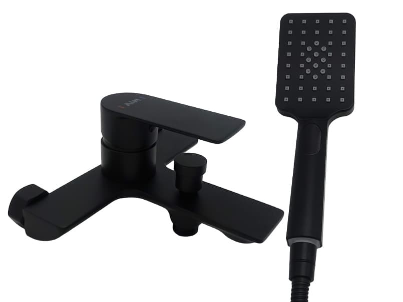 Смеситель для ванны латунь AIM черный матовый DG01130 (matte black)