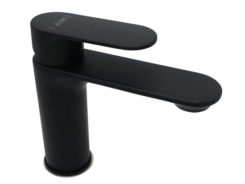 Смеситель для умывальника латунь AIM черный матовый DG01210 (matte black)